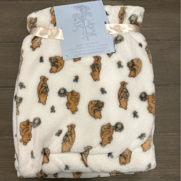Winnie the Pooh Baby Blanket - Picture 5 of 6